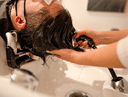 首が疲れない？