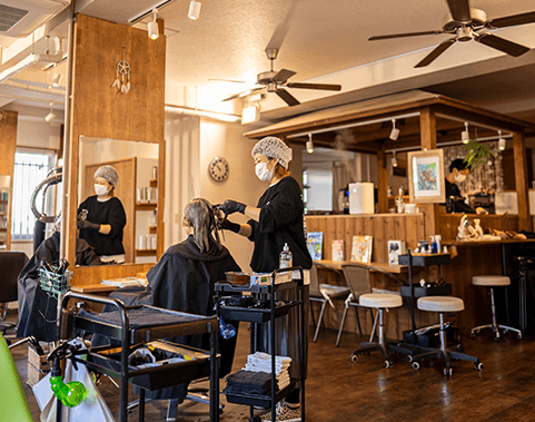 神奈川県寒川にあるハワイアンリゾートサロン「LOA」